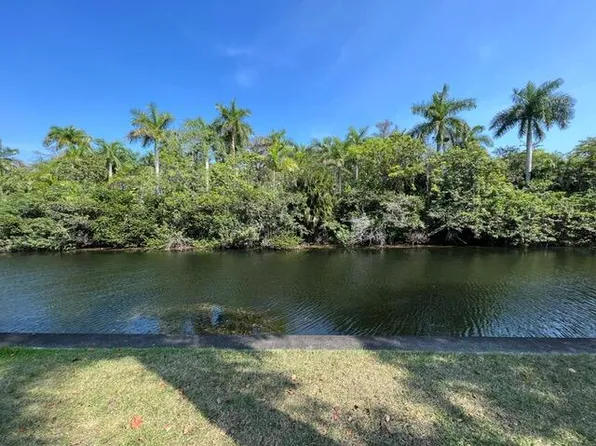 108 Royal Park Drive #2b, Oakland Park, FL 33309