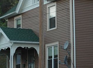 25 W 1st St, Everett, PA 15537