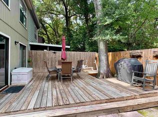 6120 The Oaks Ln, Pensacola, FL 32504