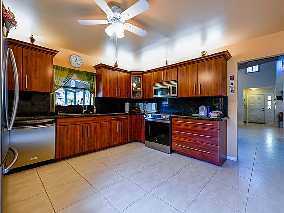 5th image of 8129 PINE Circle #33