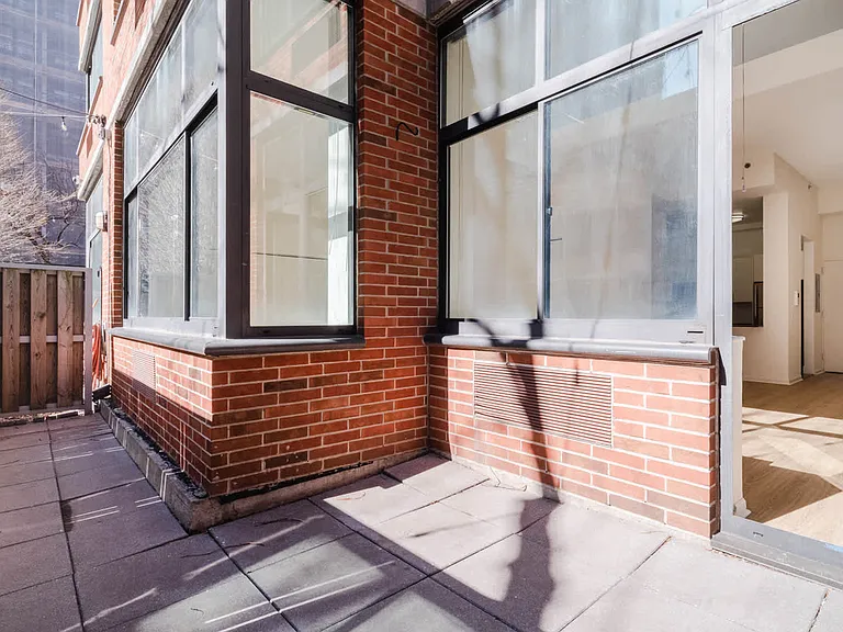 505 W 54th St #10 — Photo 14