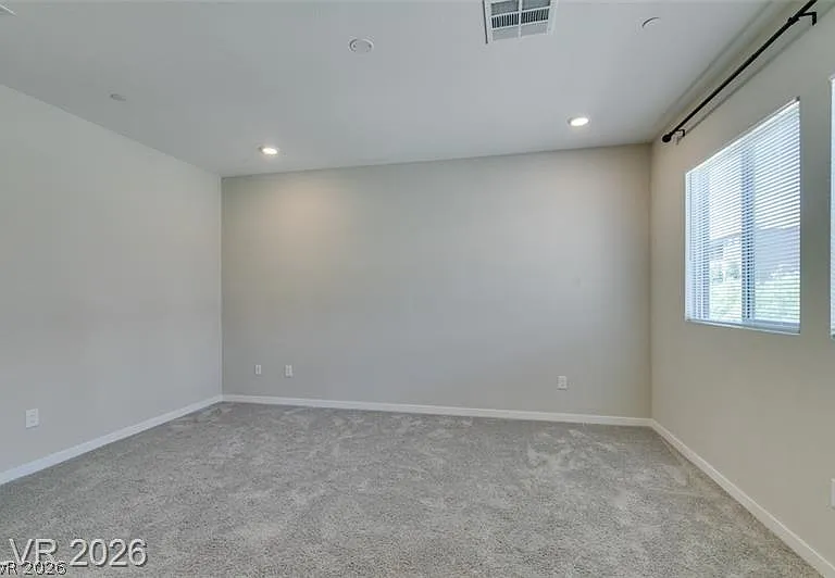 109 Medianoche St — Photo 39