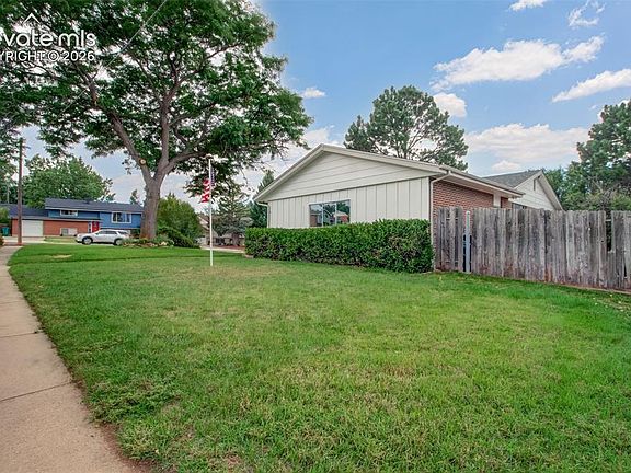4th image of 3615 Dundee Pl