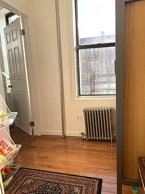 Rented by Space Real Estate | media 33