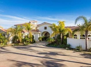 304 Cummings Rd, Santa Paula, CA 93060