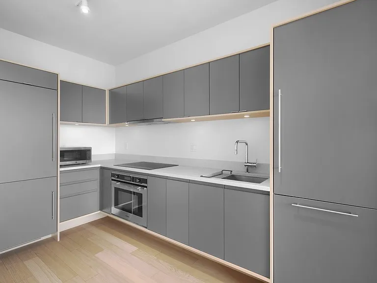 10 City Point #32G — Photo 8