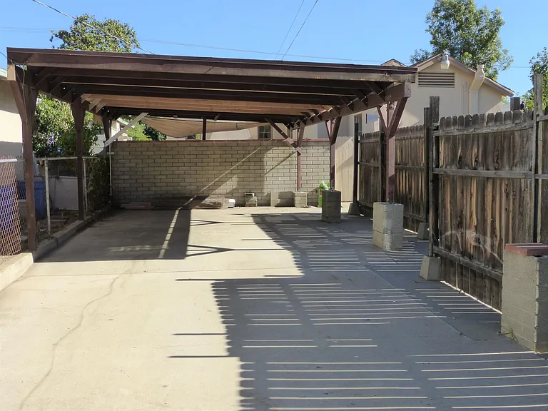 Long Driveway & side gate to right