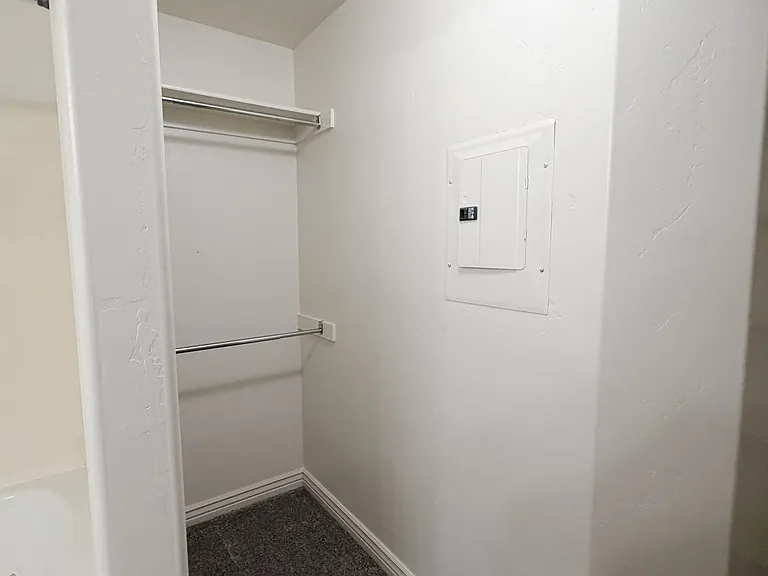 Unit Photo