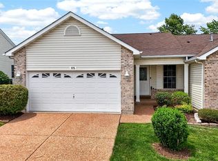 175 Silo View Dr #393B, Wentzville, MO 63385
