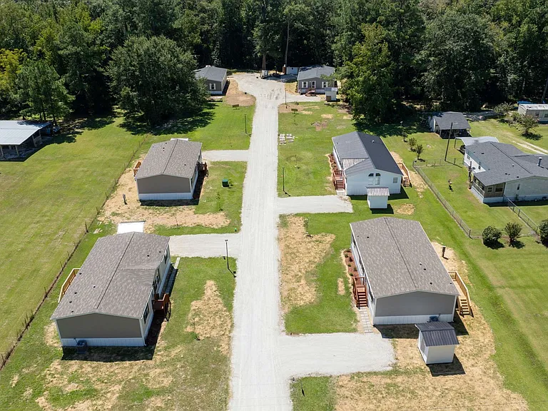 1118F Old Tar Landing Rd — Photo 13