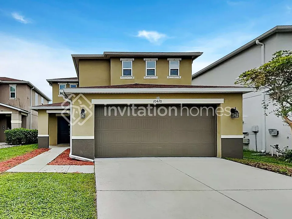 10420 Laguna Plains Dr