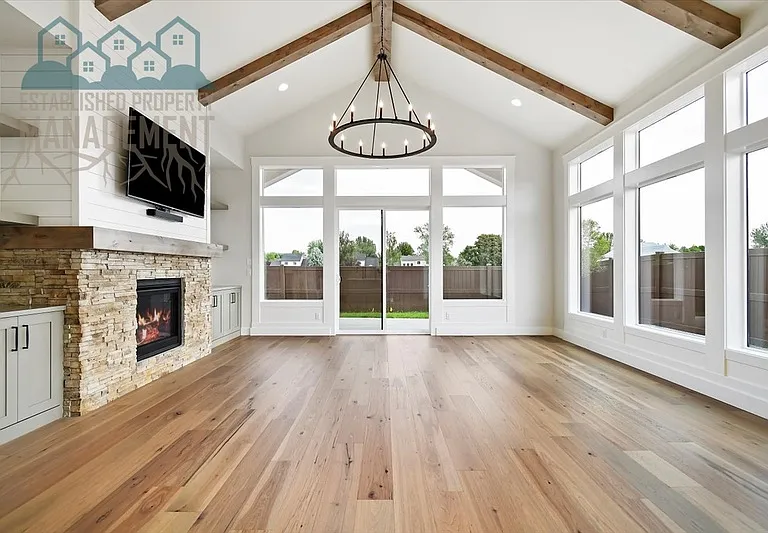 10642 W Lothbury Dr — Photo 4