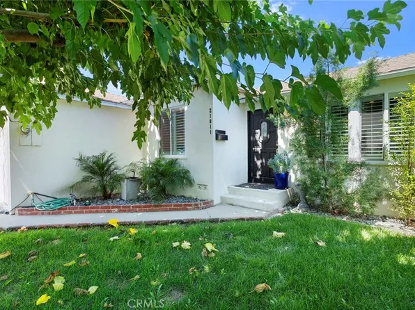 21011 Covello St, Canoga Park, CA 91303