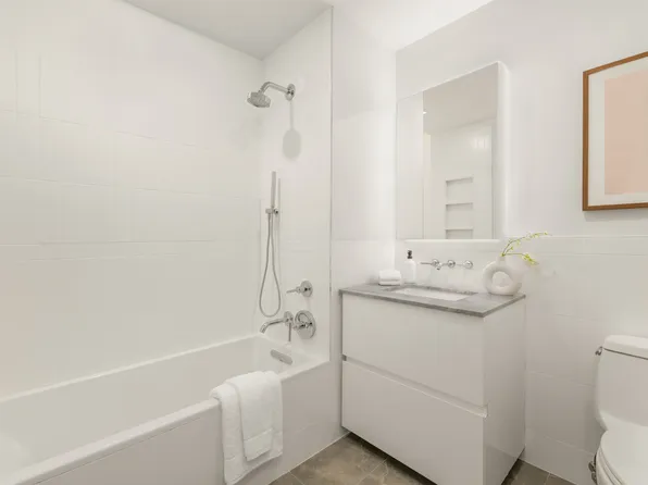 684 Dean Street image 12 of 14