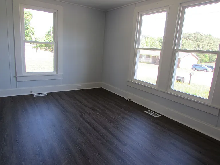 1750 Patterson St — Photo 5
