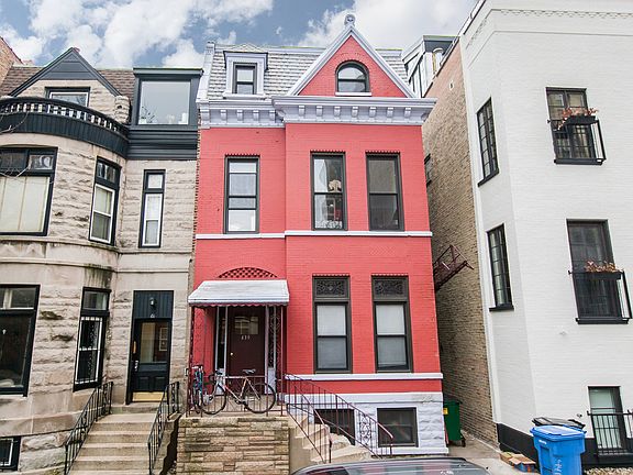 2nd image of 439 W Saint James Pl APT 1R