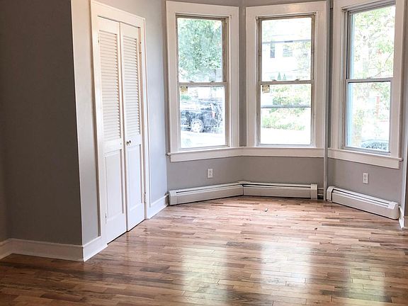 2nd image of 250 Mount Vernon Ave Floor 1