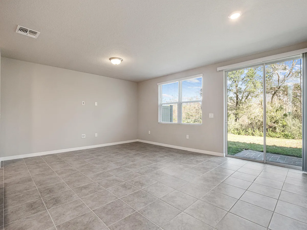 Building Photo - 658 Legacy Loop #1