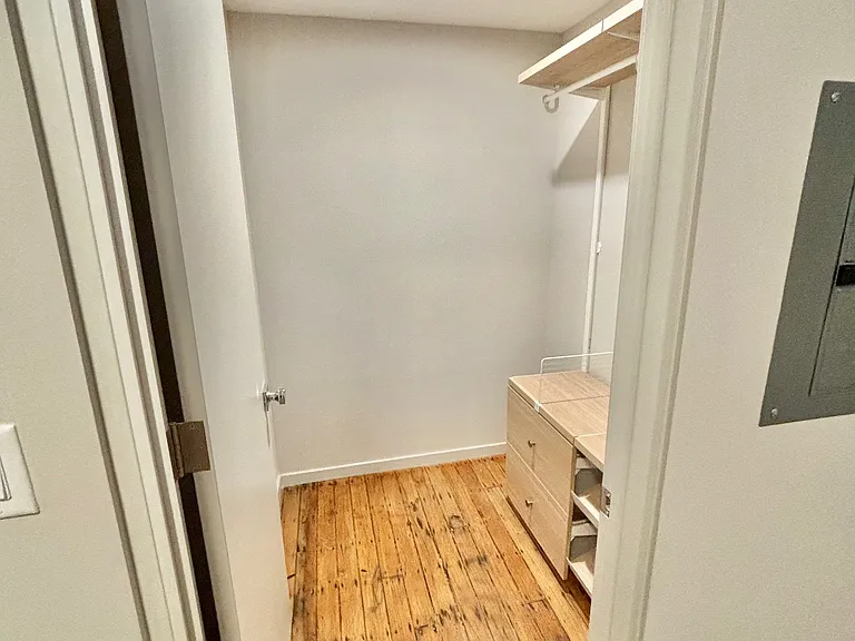 Bentley Lofts — Photo 11