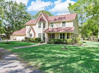 306 Creekside Loop, Sour Lake, TX 77659