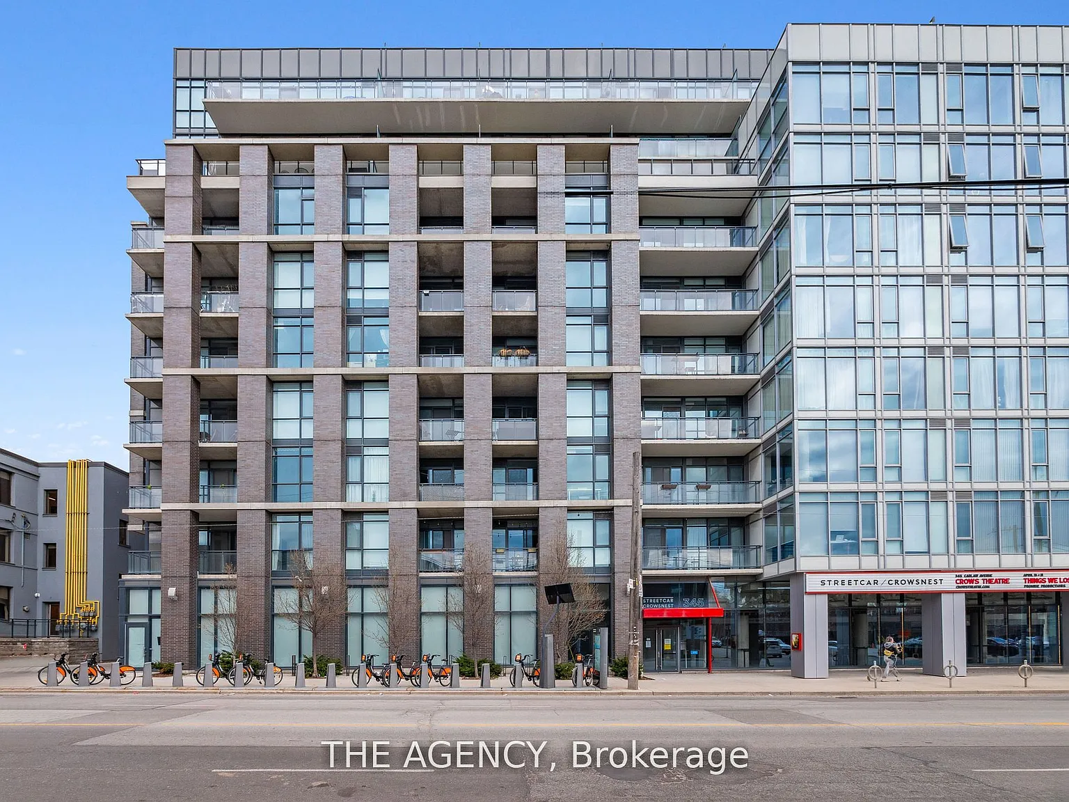 1190 Dundas St E — Photo 1