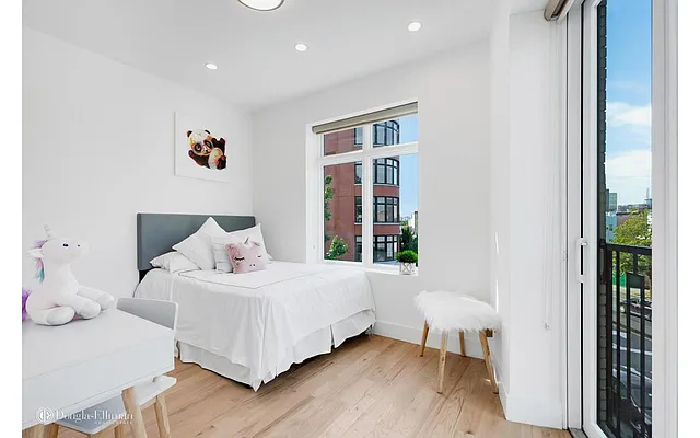 Rented by Douglas Elliman | media 18