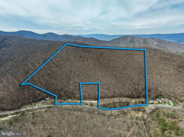 2382 Lucas Hollow Rd, Stanley, VA 22851