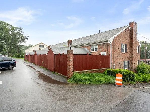 274 Main St APT 3A, Acton, MA 01720