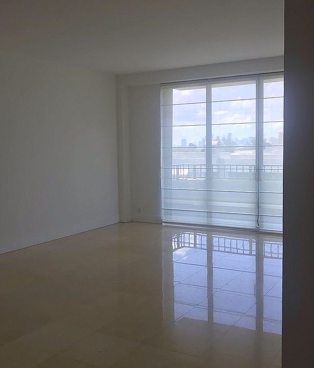 1st image of 151 Crandon Blvd APT 536