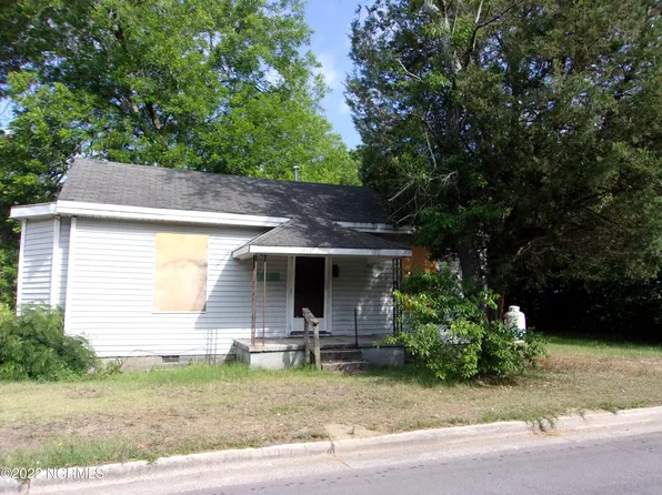 504 Lane Street, Maxton, NC 28364