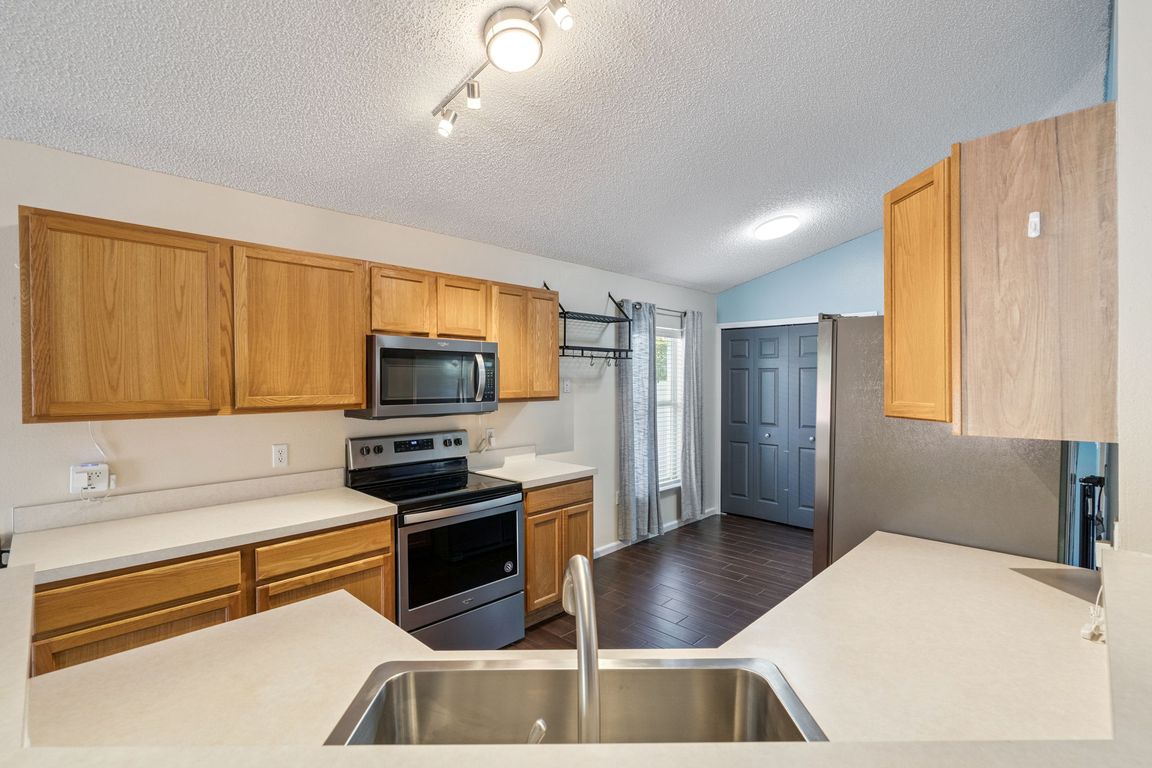 next background image