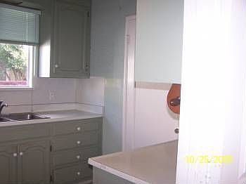 4th image of 430 Lloyd Ave