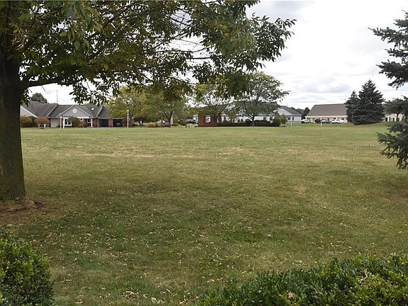 2nd image of 5326 Clover Dr
