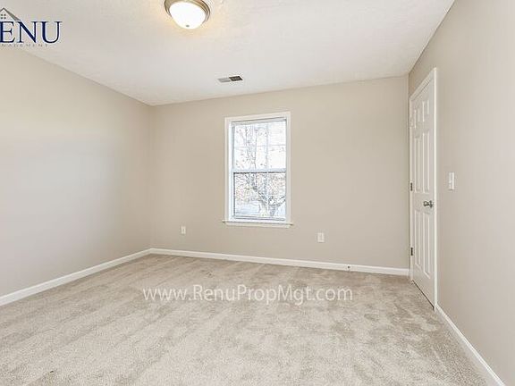 5th image of 510 Southlake Dr