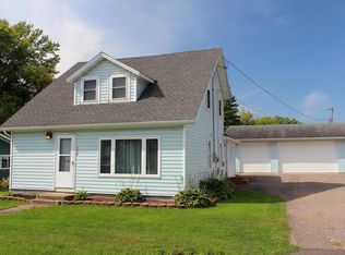 139 S 3rd St, Dorchester, WI 54425