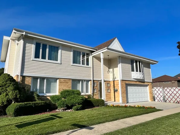 10128 Ivanhoe Ave, Schiller Park, IL 60176