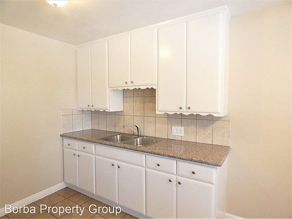 5th image of 400 W 20th St APT 7