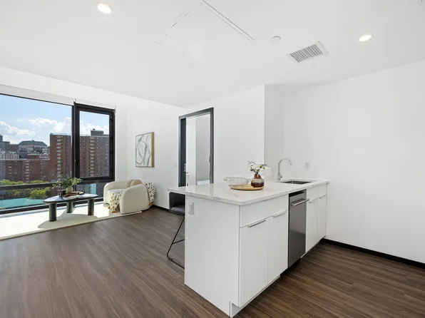 410 West 126th Street image 3 of 10