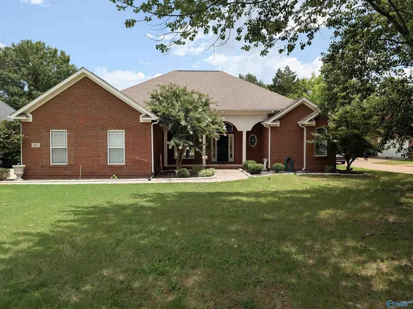 107 Lansdowne Dr, Madison, AL 35758