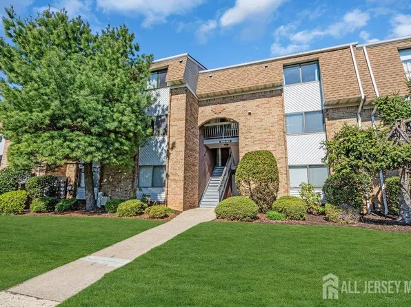 1613 Edison Glen Ter, Edison, NJ 08837
