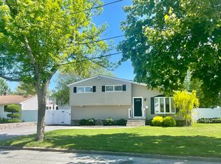 26 Brier St, New Bedford, MA 02740
