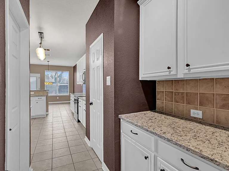 6005 Pine Meadow Ln — Photo 16