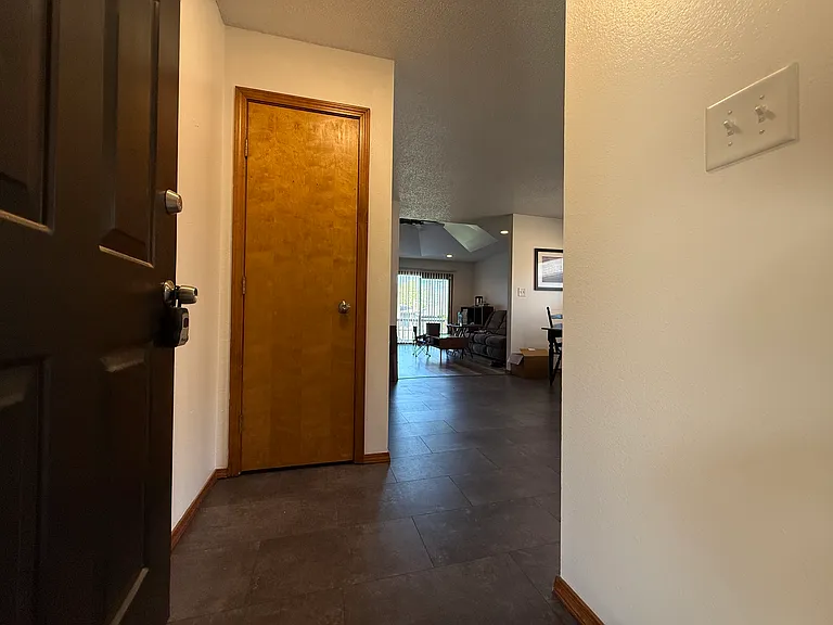 315 E Greenwood St #315 — Photo 3