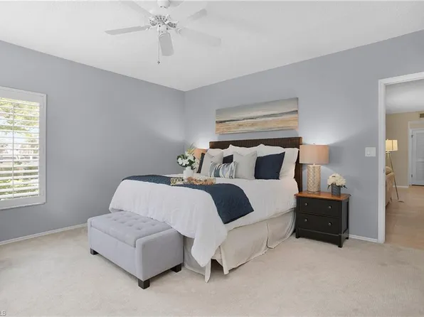5815 Glencove DR #1202, NAPLES, FL 34108