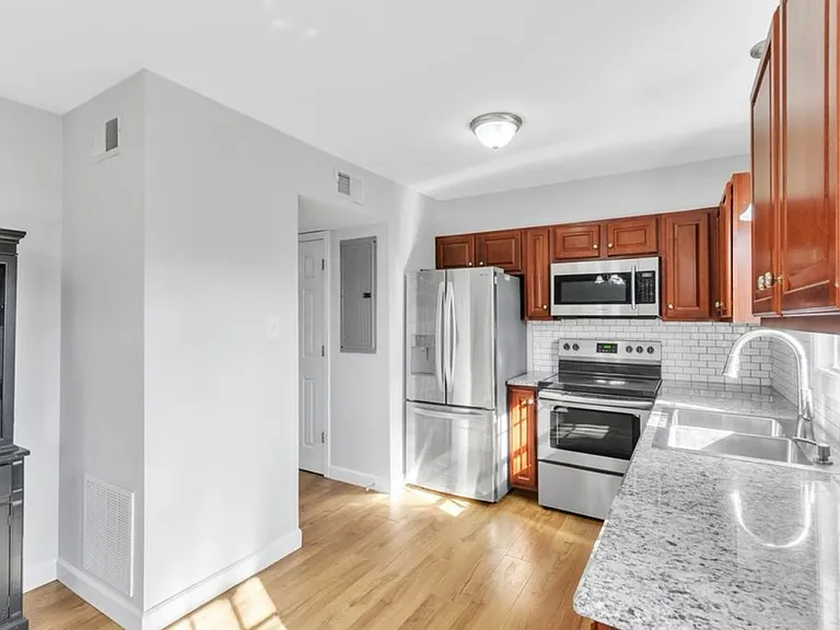 39 Ruby Bay Ln — Photo 10