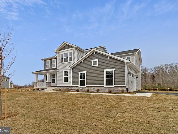 4th image of 2011 Saint James Rd