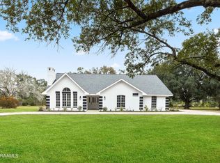 2604 Blue Haven Dr, New Iberia, LA 70563