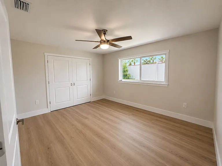 109 Seville Pl SW — Photo 15
