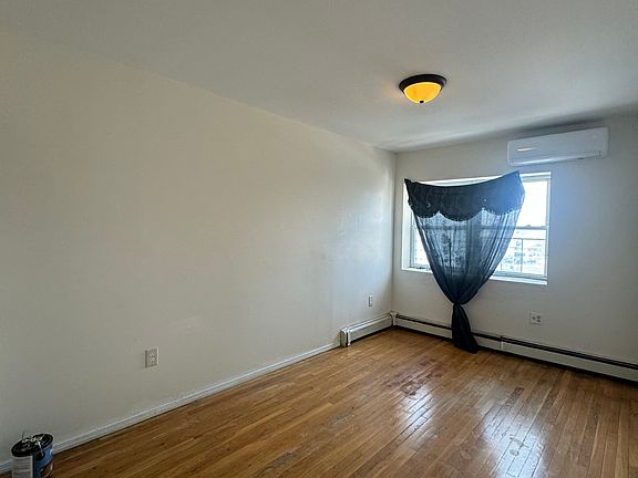 4th image of 25-22 Seagirt Ave #3.1-FAR