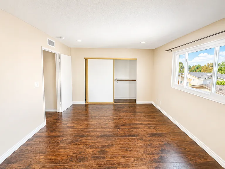 2034 Martina Ave #2034 — Photo 5